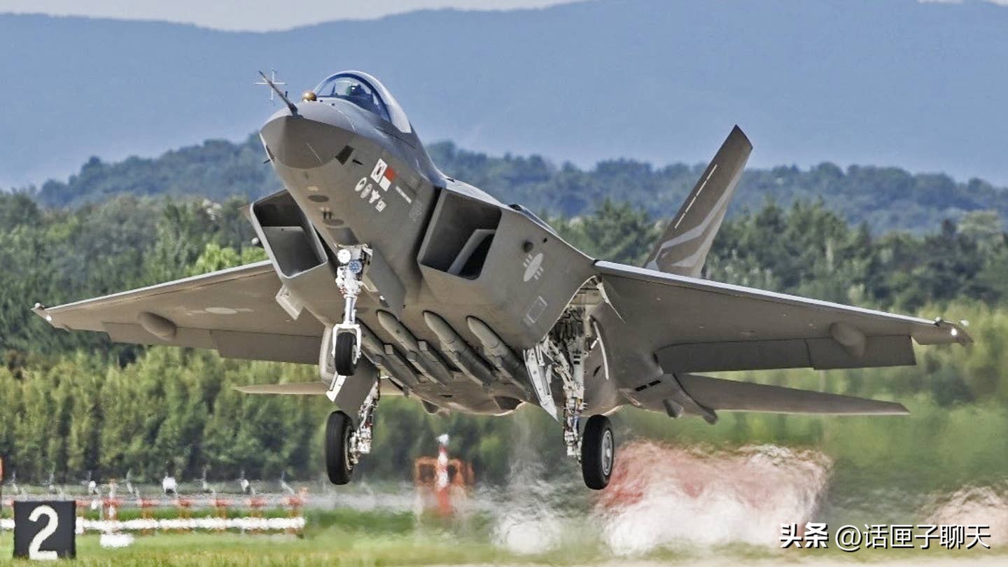 韩国kf-21是中型机还是重型机,韩国五代机kf-21