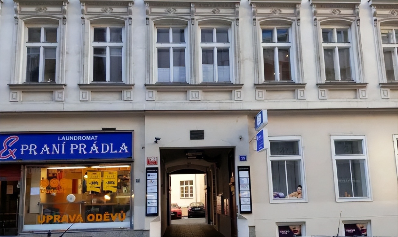 “性”是生活，也是工作：小国捷克为什么会成为色情大国？