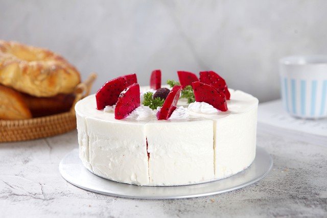 当年我顶班进供销社，弟弟妹妹不平衡，要把我4千退休金分走一半