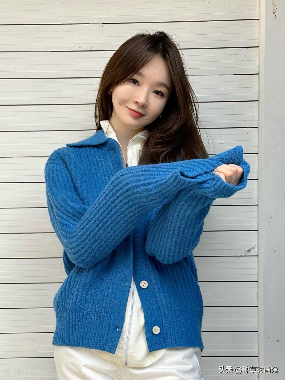 韩国小姐姐冬日穿搭,拜托冬天穿短袖