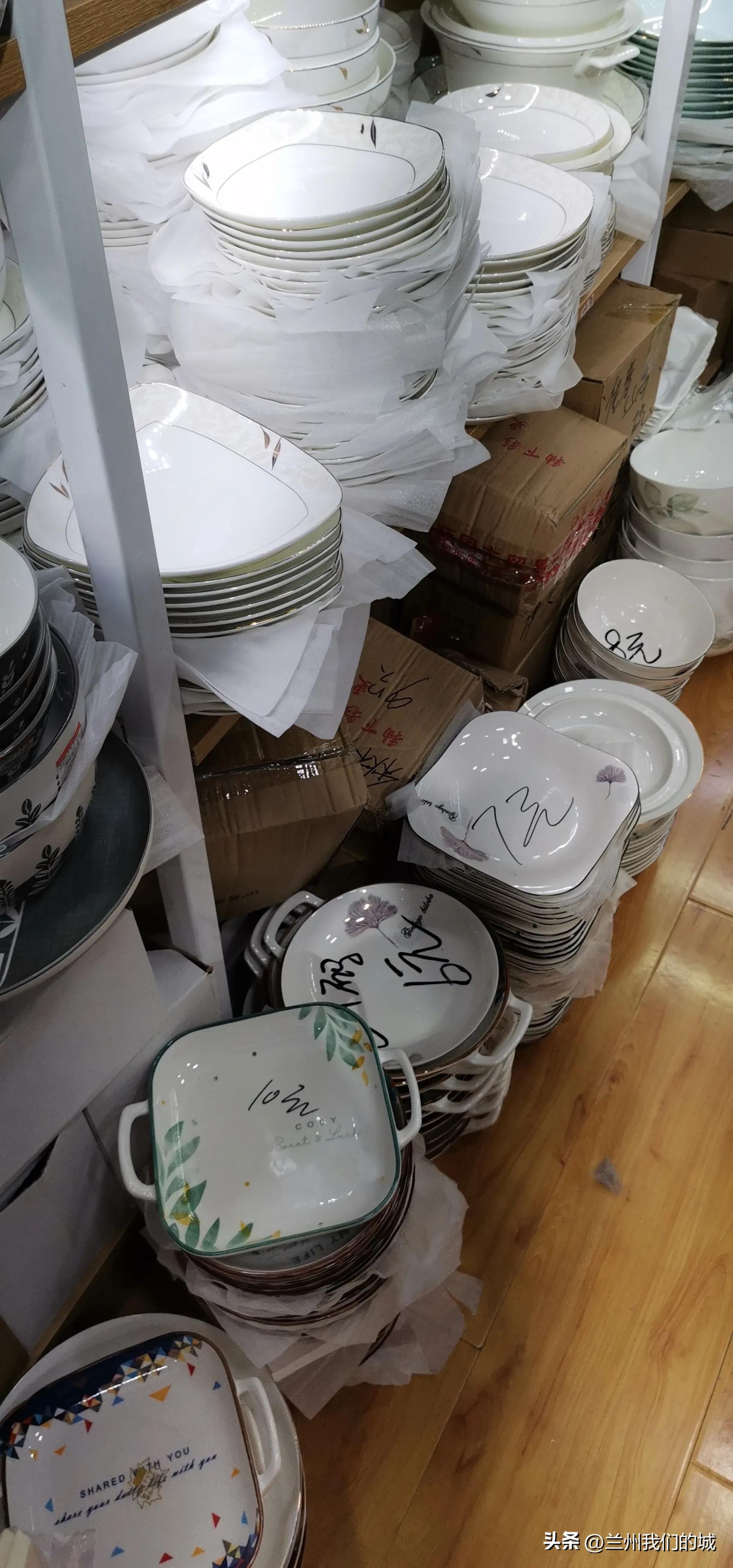 义乌商贸城半日游，人山人海简直太热闹了