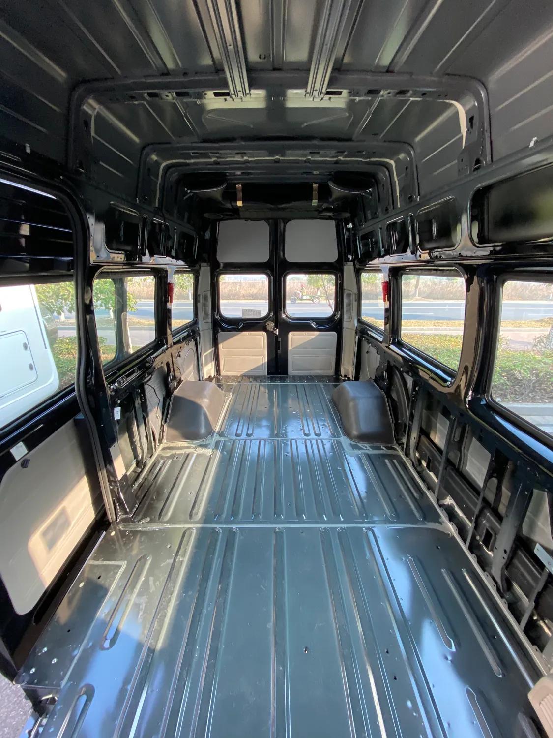 福特v348后置厨卫b型商旅车试驾,商旅房车b型二手