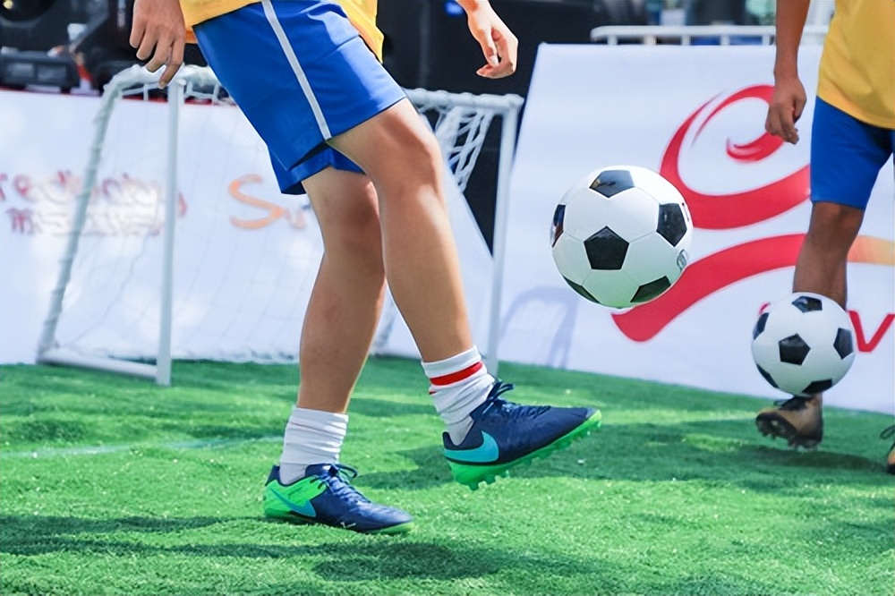 邢台市“学习二十大•永远跟*党**走”线上足球技能比赛