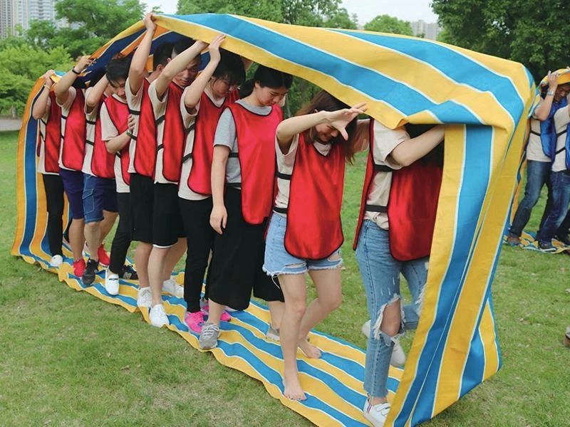 团建趣味飞机游戏怎么玩,趣游研学营