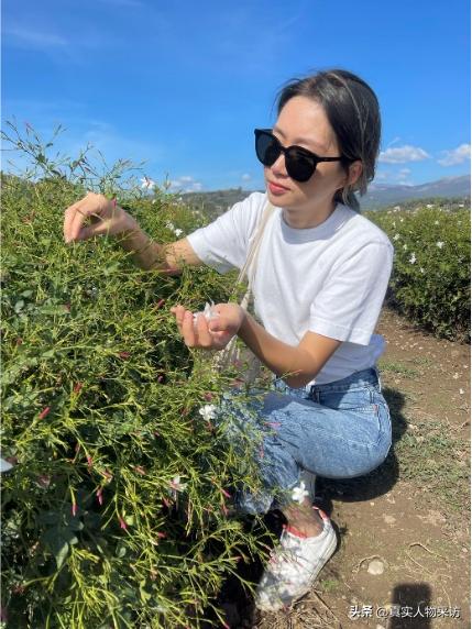 我，考入法国一年只招12人顶级香水学院，没毕业就有2家香水公司