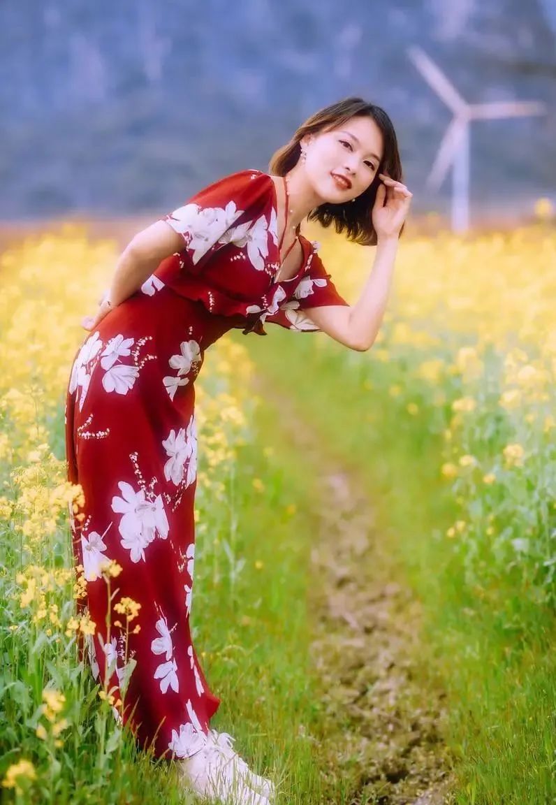 8个拍照技巧人像摄影摆姿不再愁,拍照姿势大全外景摄影技巧