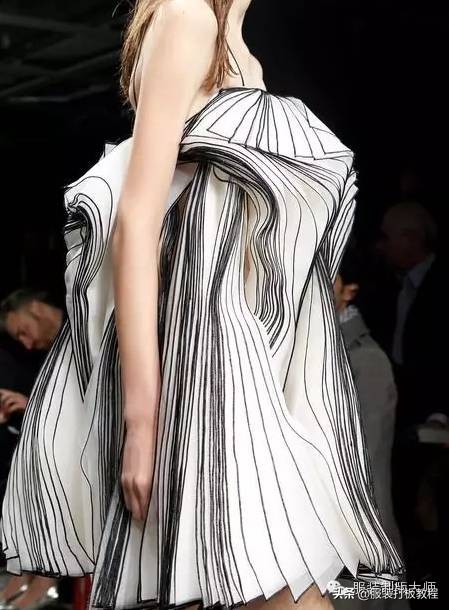 褶皱在女士礼服中的应用,褶皱肌理礼服