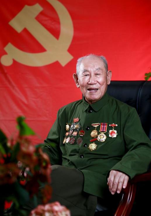 我的入*党**故事|“我一生最光荣的事，就是加入中国*产党共**”