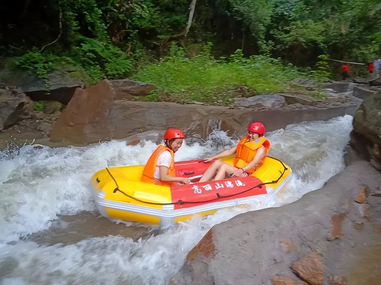 江西省信丰旅游景区,信丰坪地山凤溪谷旅游景点好玩吗