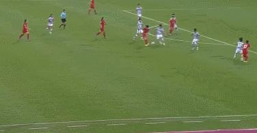 中国女足时隔16年再获亚洲杯冠军,高燃回顾中国女足亚洲杯