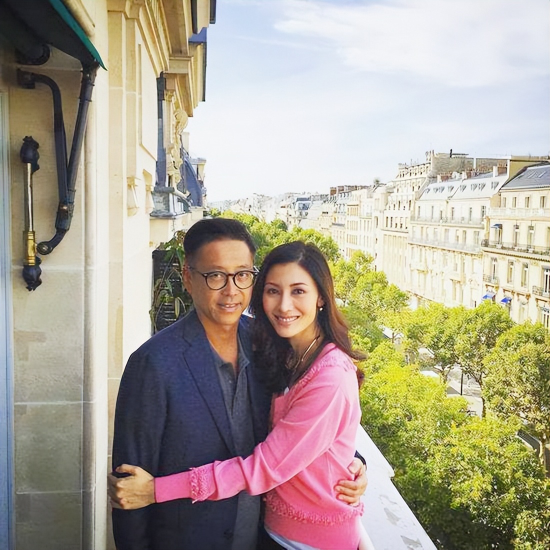 李嘉欣是如何嫁入豪门的 (李嘉欣有多不择手段嫁豪门)