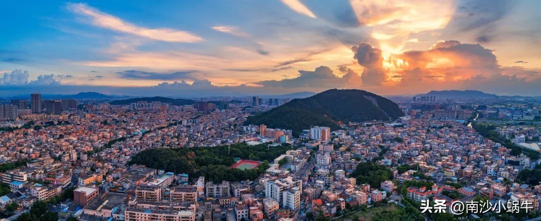 楼面价5200多商住地,楼面价4300元房价多少