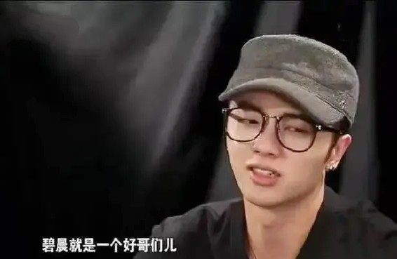 被婚内出轨的十大男星,看似老实的男人出轨