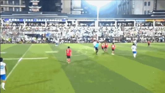 董路点评贵州村超引不满,董路炮轰贵州村超引争议