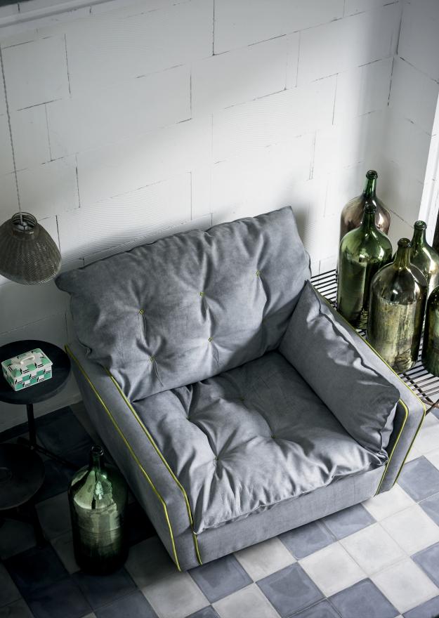 沙发选比较小客厅会显得比较大吗,不设限就拥有无限可能