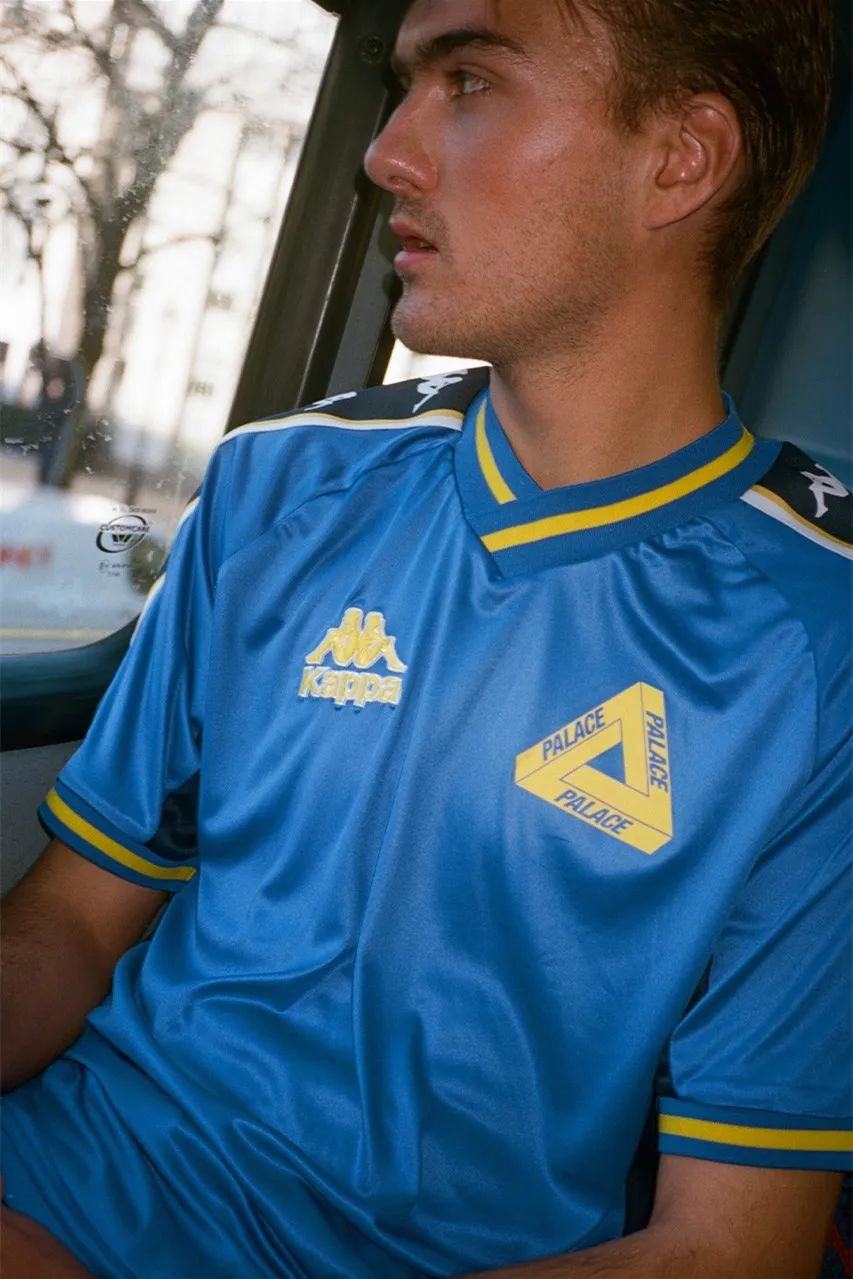 jennie抢lisa衣服,jennie96号球衣