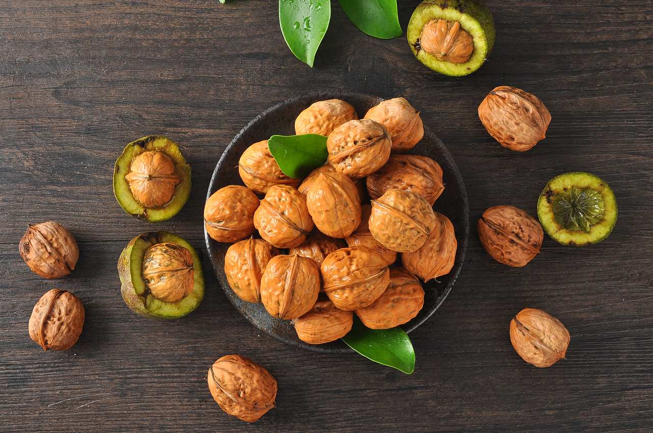 长得像核桃一样的坚果,长得像核桃一样的绿果子