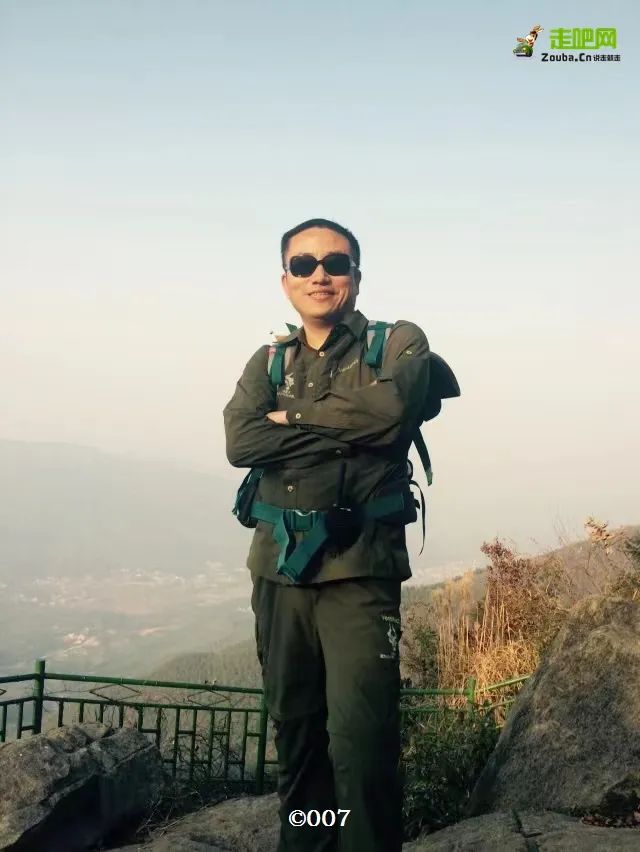 他16岁白手起家，立下十一个“亿”的目标，50岁已走过世界120国