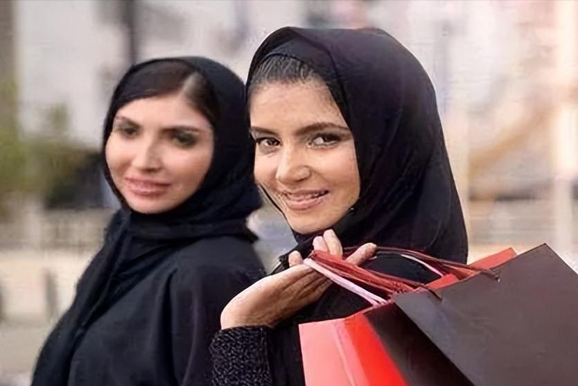 沙特王妃内衣价格,沙特王妃玛哈苏德里消费金额