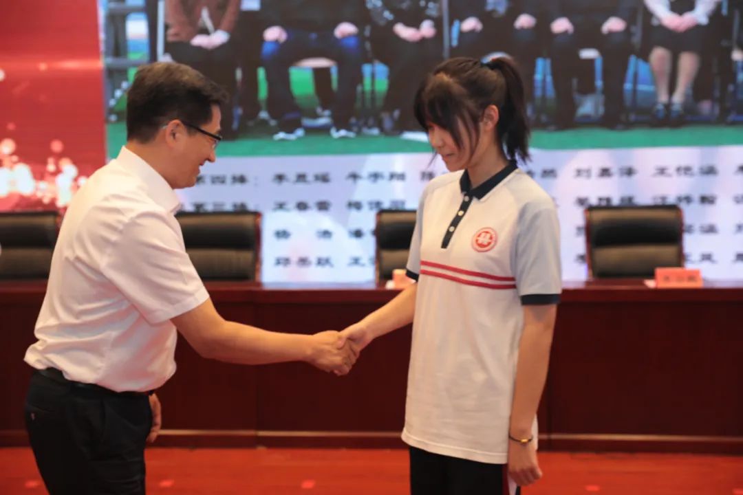 浓情别运河载梦向未来