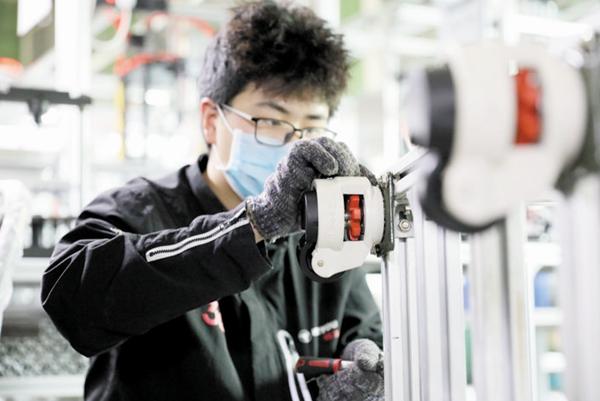 职校利用学生赚钱,职校借实习卖人头赚63万