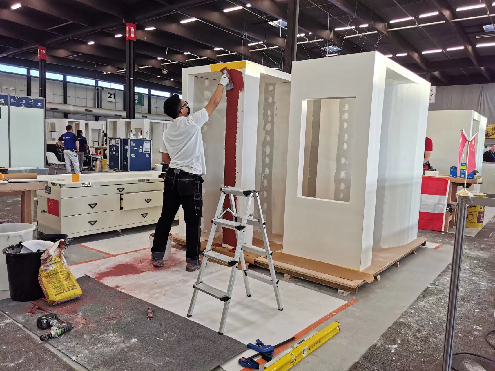 “刮大白”的22岁世界冠军：吃苦5年进国家队，赛前3个月瘦30斤，装备重700斤，是技术工人最好的体面