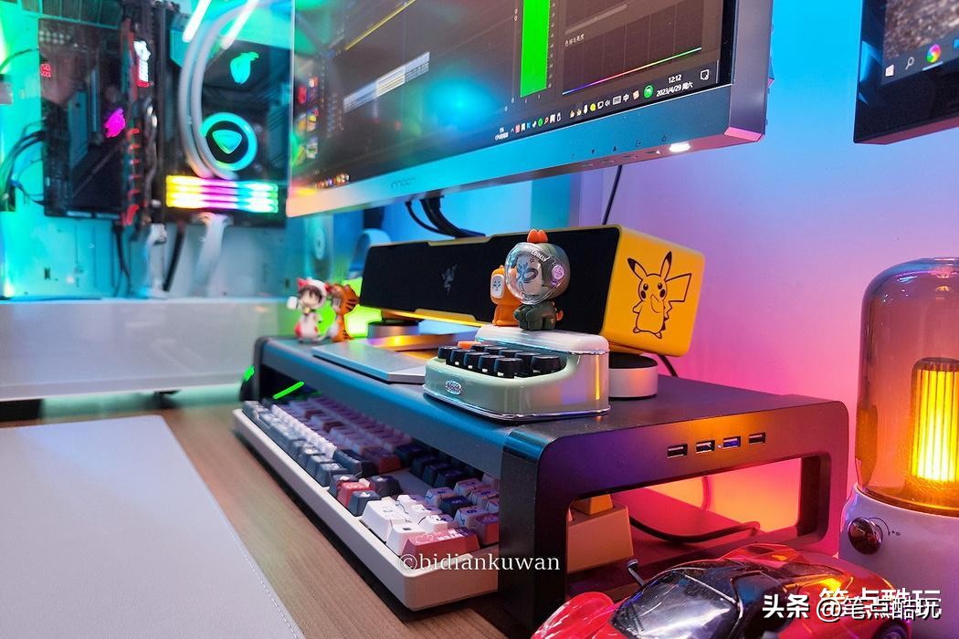 雷蛇掏出一个精灵球，变出一个皮卡丘：巧用条形音箱打造小电竞桌