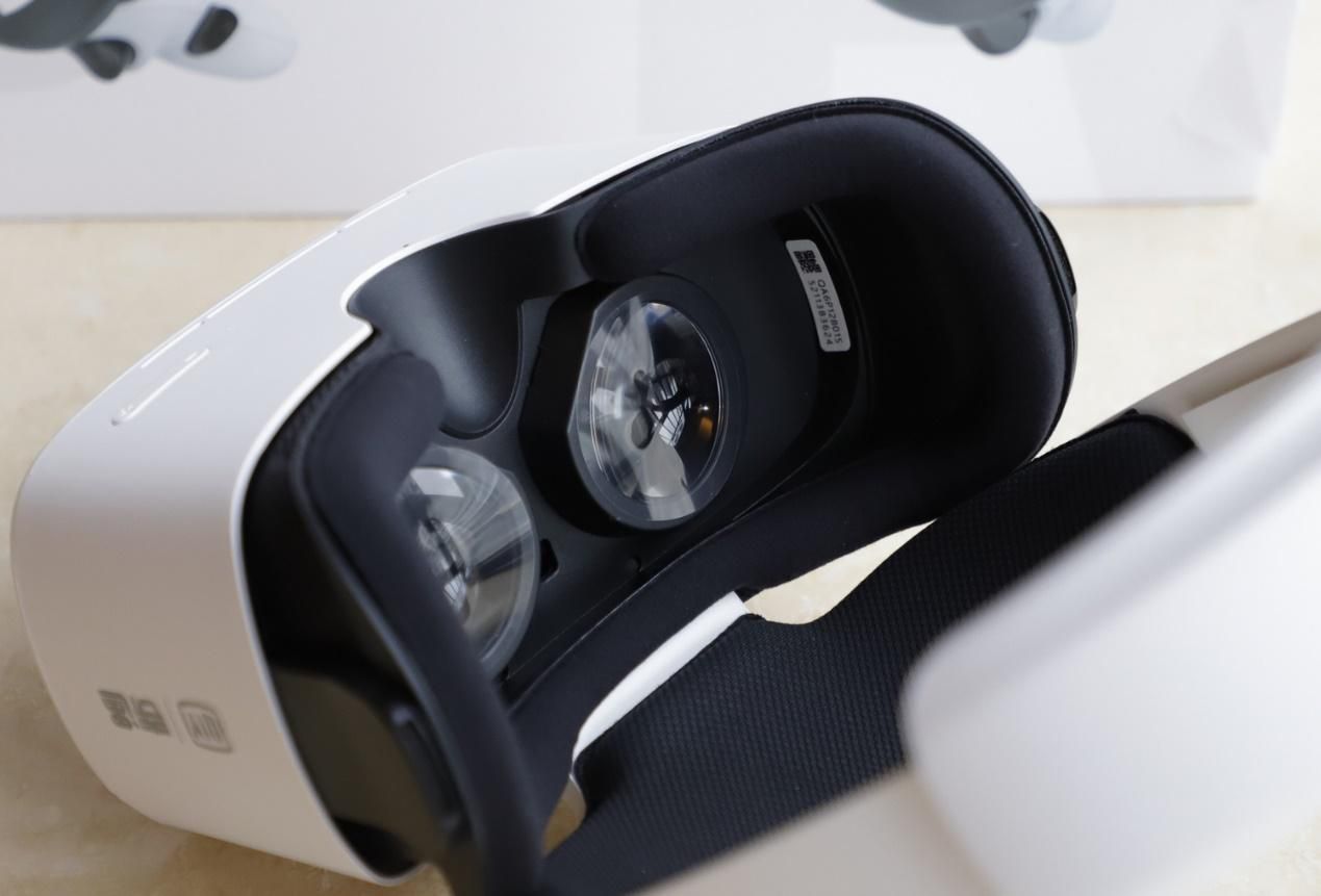 戴眼镜也能玩的vr眼镜,戴眼镜可以玩vr吗