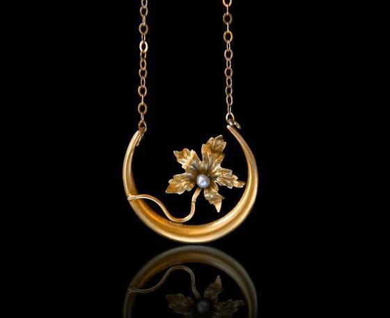 英国玫瑰战争时期人们所佩戴的的项坠，反映了佩戴者的社会地位