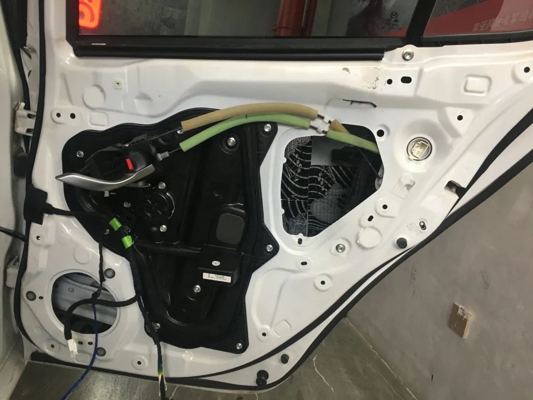 流连忘返，畅听所爱，马自达昂克赛拉升级德国喜力士F62C音响