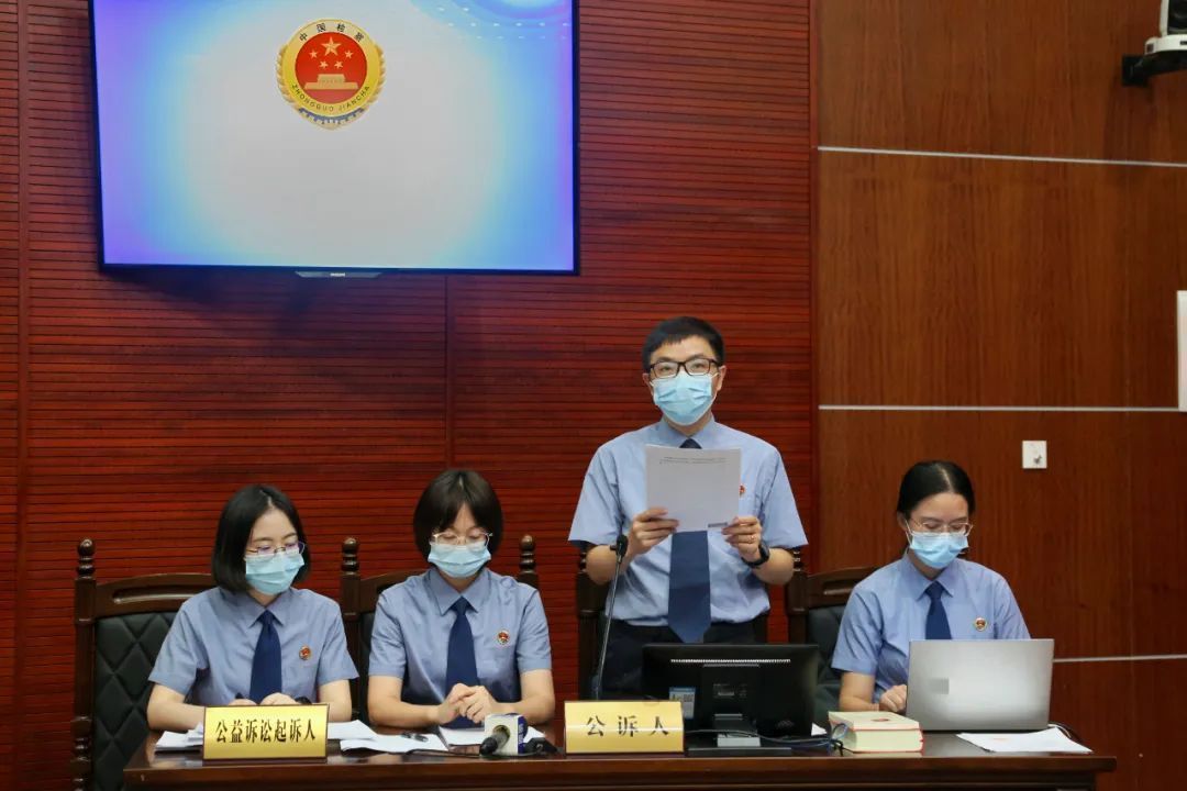 装修公司侵犯公民个人信息罪案例,办理侵犯公民个人信息案件多少条