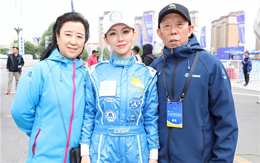 九球天后潘晓婷40多岁仍然单身,九球天后潘晓婷结过婚没有