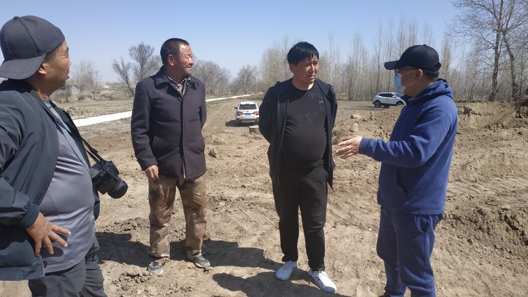 鞍沙手牵手同心绘“疆”来