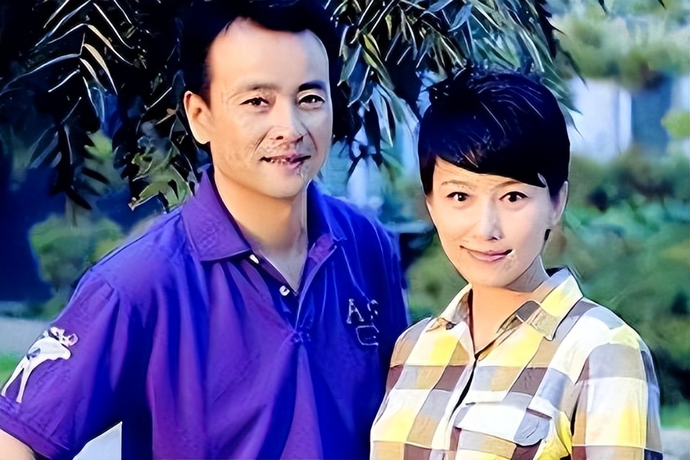 罗刚郝蕾近期视频,罗刚郝蕾全家