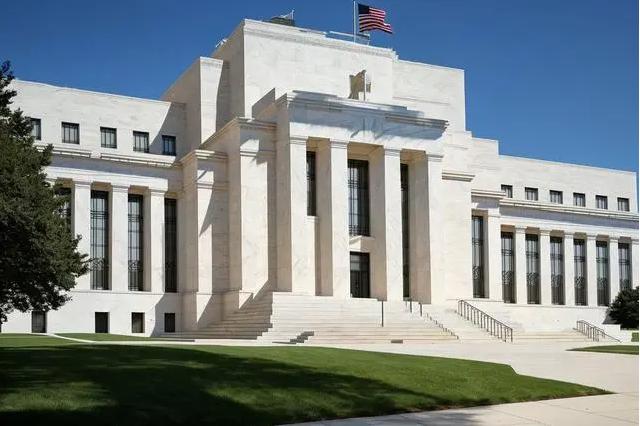 苏联解体美国是主要原因吗,美国冷战是导致苏联解体的原因吗