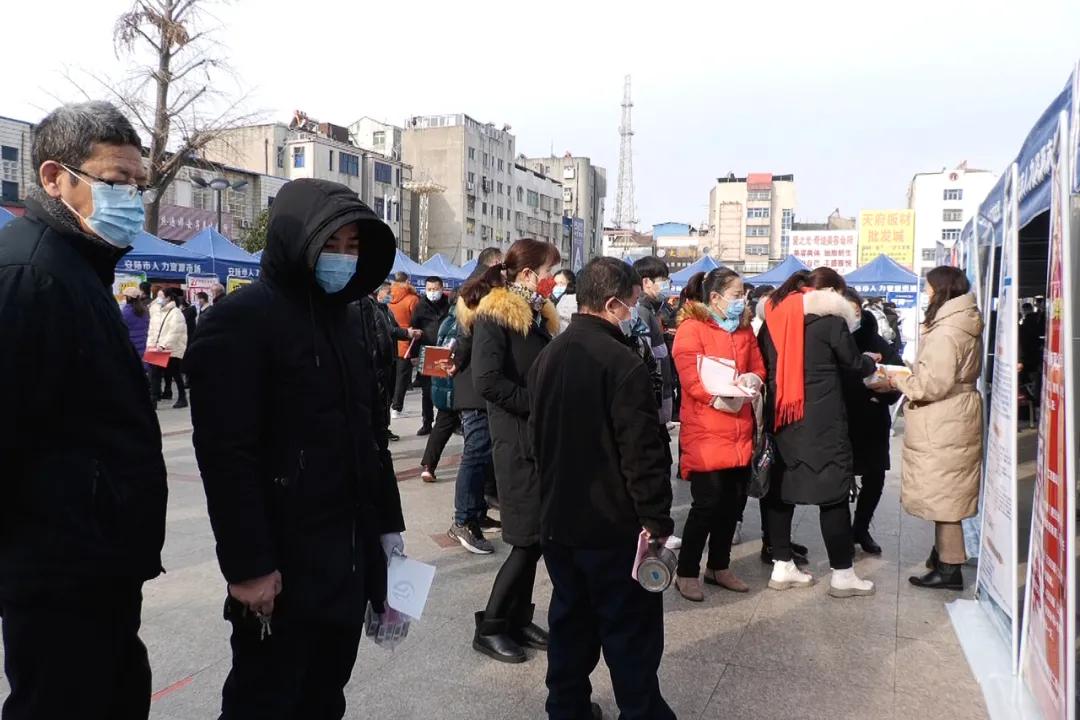 安陆举办“春风行动”首场招聘会6000多个岗位“职”等你来