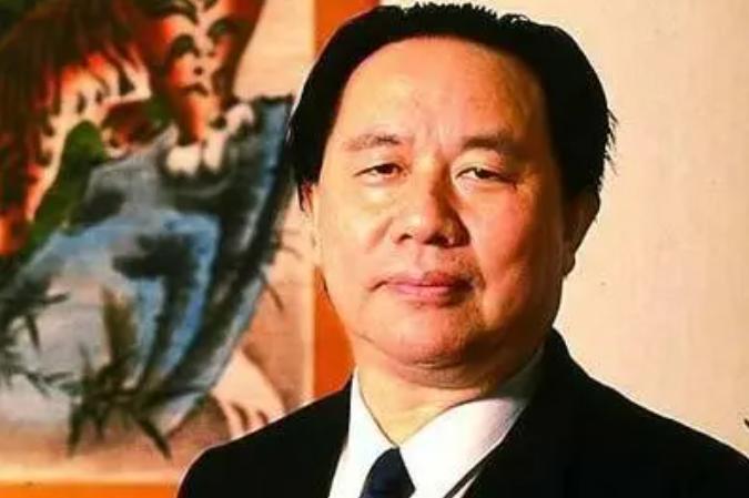 中国倒爷最近视频,中国第一倒爷用积压罐头换飞机