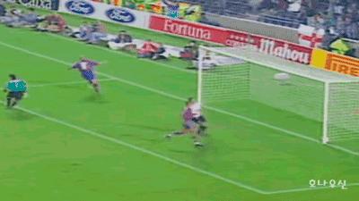 足球外星人全名叫什么,足球外星人