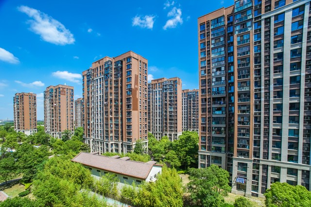 不吃不喝一百年才能买得起房子,不吃不喝多少年才能买得起房