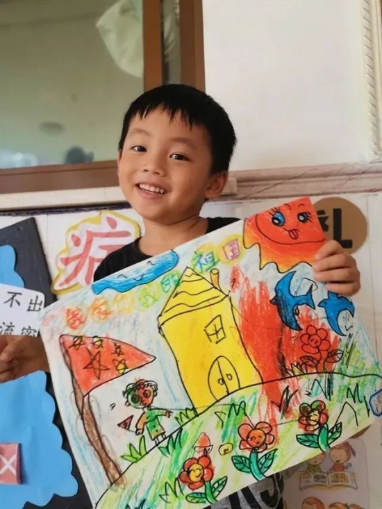 不用怀疑，美好就在幼儿园|走进万婴玩“美”童年，创“艺”成长