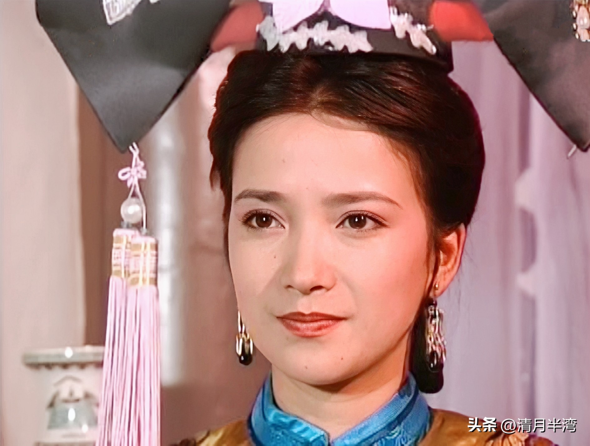 10位桃花眼明星,七位桃花眼女明星图片