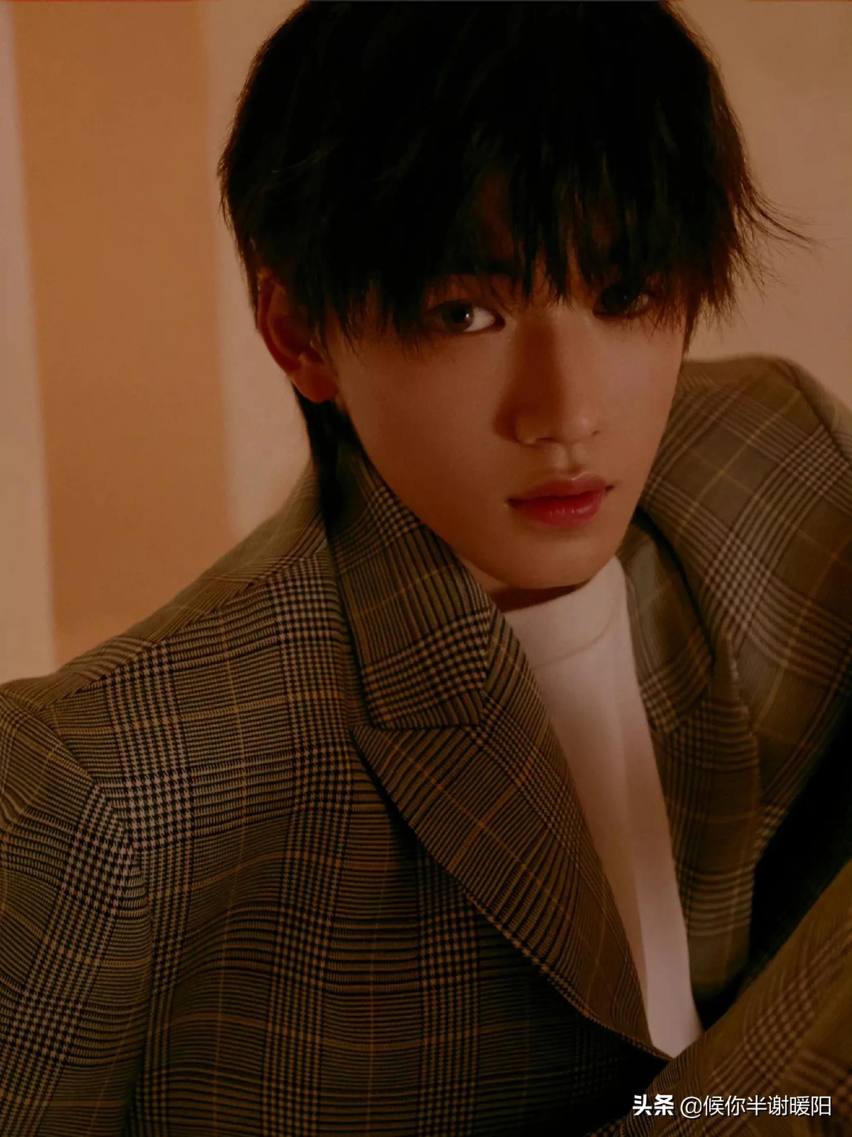 白敬亭王一博冬季穿搭,复古穿搭男士白敬亭