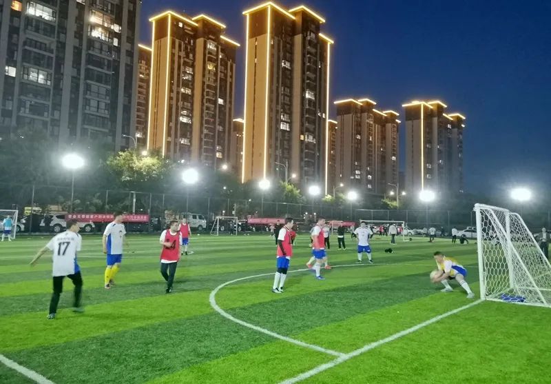 社区足球决赛,社区足球赛开赛