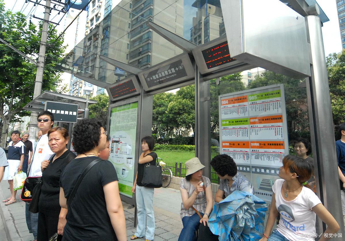 大巴车小女孩被烧伤事件,公交车被烧伤小女孩后续