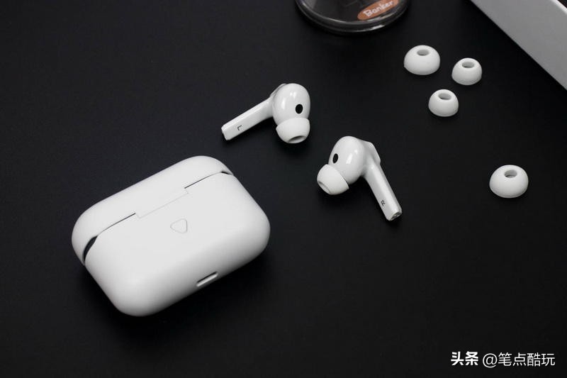 打吃鸡专用耳机有三种选择,手游吃鸡推荐无线耳机