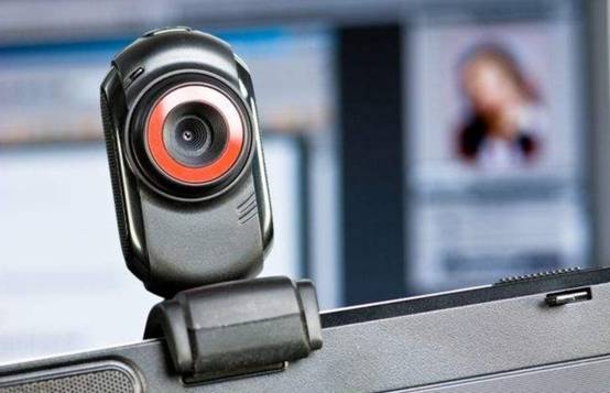 浙江女子家中摄像头被遥控,被陌生人看个精光,怎么做的?