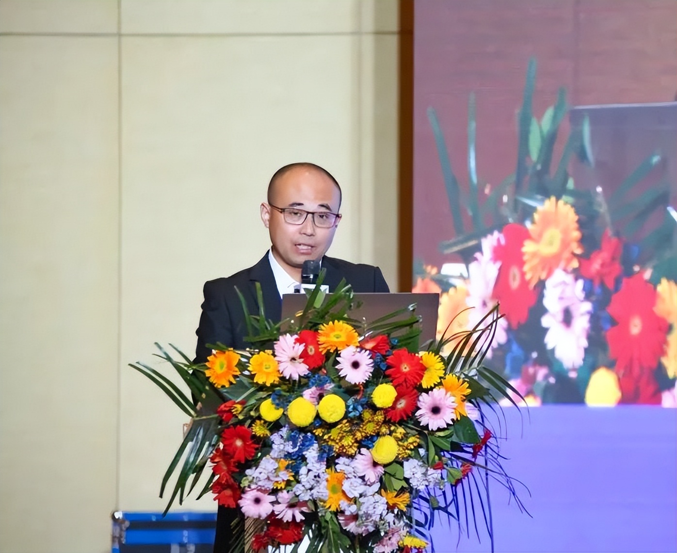 世邦集团主办高峰论坛，行业大咖齐聚山东，共谋砂石高质量发展