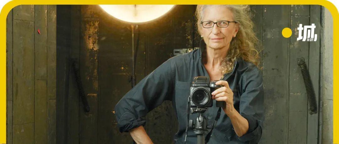 她拍照日薪70万，女王为她摘掉王冠，明星为她宽衣解带还一片难求