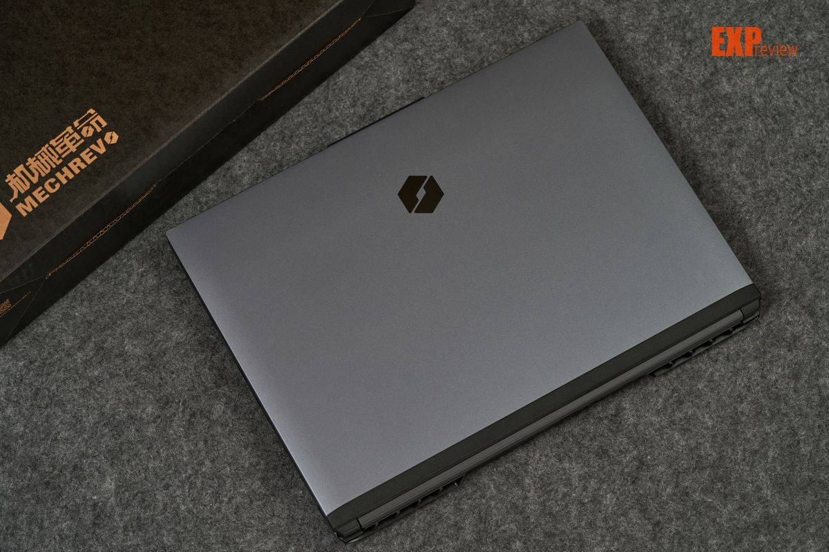 机械革命蛟龙16k4060对比神舟z8d6,机械革命蛟龙16k极光pro旷世g16