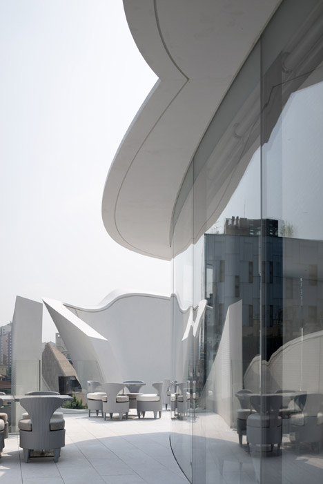 dior首尔旗舰店效果图,迪奥旗舰店唇彩